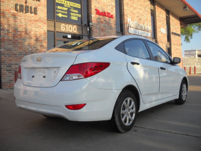 2012 Hyundai Accent  GLS