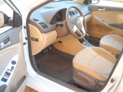 2012 Hyundai Accent  GLS