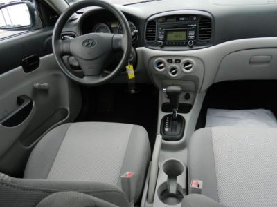 2009 Hyundai Accent GLS