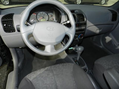 2005 Hyundai Accent GLS -
Cars.com </title>
<meta name="title" content="2005 Hyundai Accent GLS - Cars.com"/>
<meta name="description" content="Listed on Cars.com
