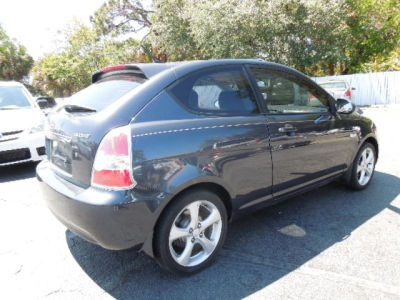 2007 Hyundai Accent SE -
Cars.com </title>
<meta name="title" content="2007 Hyundai Accent SE - Cars.com"/>
<meta name="description" content="Listed on Cars.com