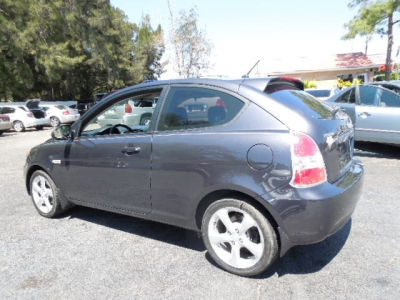 2007 Hyundai Accent SE -
Cars.com </title>
<meta name="title" content="2007 Hyundai Accent SE - Cars.com"/>
<meta name="description" content="Listed on Cars.com