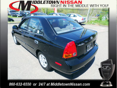 2003 Hyundai Accent  GL -
   Cars.com </title>
   <meta name="title" content="2003 Hyundai Accent  GL - Cars.com"/>
   <meta name="description" content="Listed on Cars.com