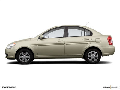 2007 Hyundai Accent  GLS -
   Cars.com </title>
   <meta name="title" content="2007 Hyundai Accent  GLS - Cars.com"/>
   <meta name="description" content="Listed on Cars.com