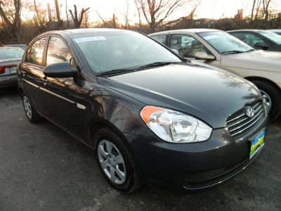 2007 Hyundai Accent  GLS -
   Cars.com </title>
   <meta name="title" content="2007 Hyundai Accent  GLS - Cars.com"/>
   <meta name="description" content="Listed on Cars.com
