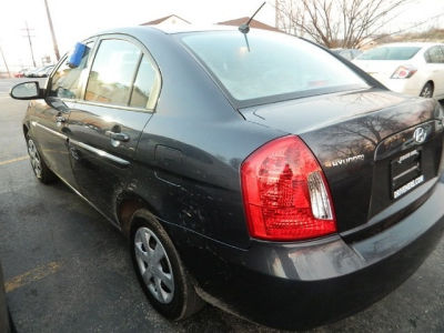 2007 Hyundai Accent  GLS -
   Cars.com </title>
   <meta name="title" content="2007 Hyundai Accent  GLS - Cars.com"/>
   <meta name="description" content="Listed on Cars.com
