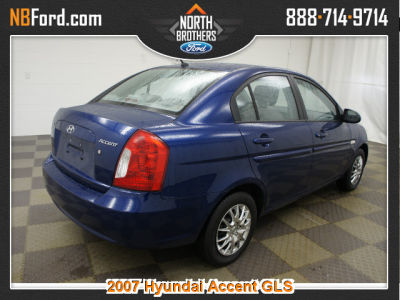2007 Hyundai Accent  GLS -
   Cars.com </title>
   <meta name="title" content="2007 Hyundai Accent  GLS - Cars.com"/>
   <meta name="description" content="Listed on Cars.com