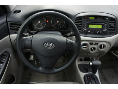 2007 Hyundai Accent  GLS -
   Cars.com </title>
   <meta name="title" content="2007 Hyundai Accent  GLS - Cars.com"/>
   <meta name="description" content="Listed on Cars.com