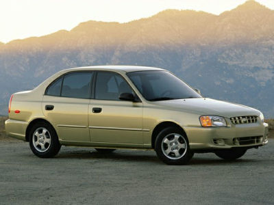 2002 Hyundai Accent  GL -
   Cars.com </title>
   <meta name="title" content="2002 Hyundai Accent  GL - Cars.com"/>
   <meta name="description" content="Listed on Cars.com