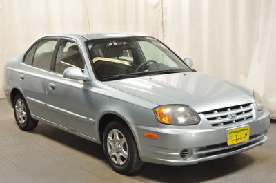 2005 Hyundai Accent GLS -
Cars.com </title>
<meta name="title" content="2005 Hyundai Accent GLS - Cars.com"/>
<meta name="description" content="Listed on Cars.com