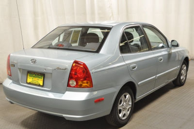 2005 Hyundai Accent GLS -
Cars.com </title>
<meta name="title" content="2005 Hyundai Accent GLS - Cars.com"/>
<meta name="description" content="Listed on Cars.com