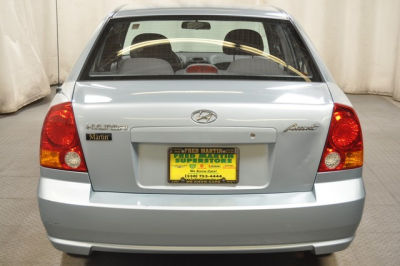2005 Hyundai Accent GLS -
Cars.com </title>
<meta name="title" content="2005 Hyundai Accent GLS - Cars.com"/>
<meta name="description" content="Listed on Cars.com