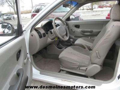 2003 Hyundai Accent -
Cars.com </title>
<meta name="title" content="2003 Hyundai Accent - Cars.com"/>
<meta name="description" content="Listed on Cars.com