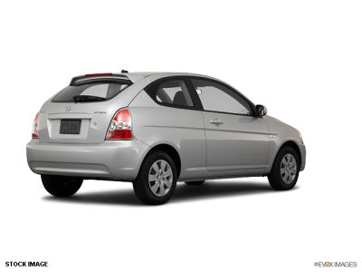 2011 Hyundai Accent  GL -
   Cars.com </title>
   <meta name="title" content="2011 Hyundai Accent  GL - Cars.com"/>
   <meta name="description" content="Listed on Cars.com
