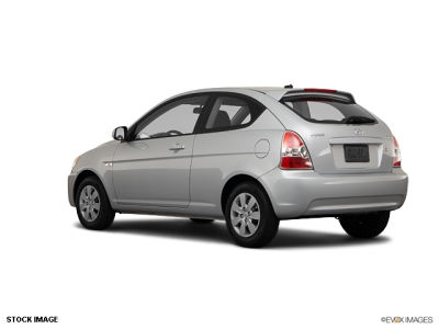 2011 Hyundai Accent  GL -
   Cars.com </title>
   <meta name="title" content="2011 Hyundai Accent  GL - Cars.com"/>
   <meta name="description" content="Listed on Cars.com