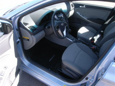 2013 Hyundai Accent  GS -
   Cars.com </title>
   <meta name="title" content="2013 Hyundai Accent  GS - Cars.com"/>
   <meta name="description" content="Listed on Cars.com