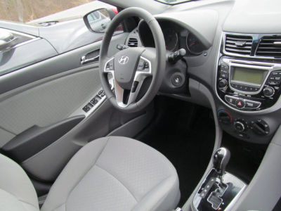 2013 Hyundai Accent -
Cars.com </title>
<meta name="title" content="2013 Hyundai Accent - Cars.com"/>
<meta name="description" content="Listed on Cars.com