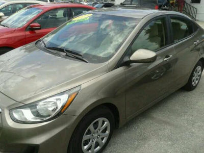 2013 Hyundai Accent  GLS -
   Cars.com </title>
   <meta name="title" content="2013 Hyundai Accent  GLS - Cars.com"/>
   <meta name="description" content="Listed on Cars.com