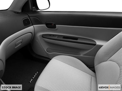 2010 Hyundai Accent -
Cars.com </title>
<meta name="title" content="2010 Hyundai Accent - Cars.com"/>
<meta name="description" content="Listed on Cars.com