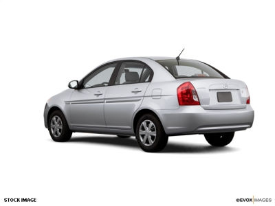 2007 Hyundai Accent  GLS -
   Cars.com </title>
   <meta name="title" content="2007 Hyundai Accent  GLS - Cars.com"/>
   <meta name="description" content="Listed on Cars.com