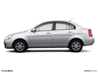 2007 Hyundai Accent  GLS -
   Cars.com </title>
   <meta name="title" content="2007 Hyundai Accent  GLS - Cars.com"/>
   <meta name="description" content="Listed on Cars.com