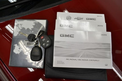2011 GMC Acadia  Denali
