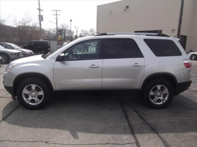 2010 GMC Acadia  SLE