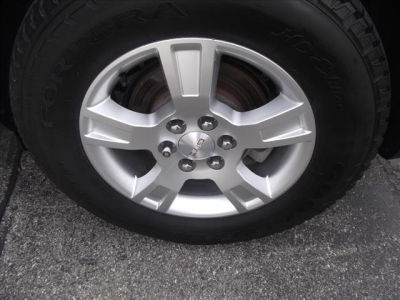 2010 GMC Acadia  SLE