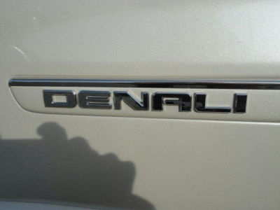 2012 GMC Acadia Denali