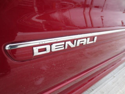 2012 GMC Acadia  Denali