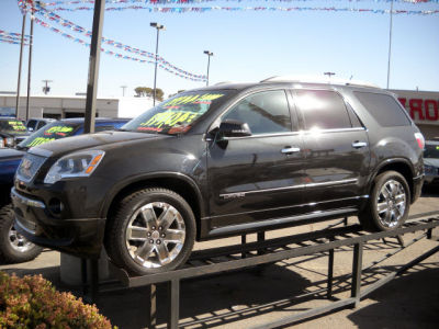 2011 GMC Acadia  Denali