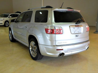 2011 GMC Acadia  Denali