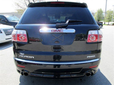 2011 GMC Acadia  Denali