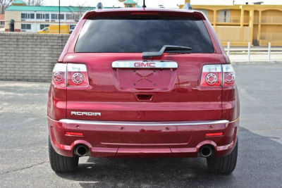 2011 GMC Acadia Denali
