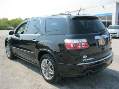 2011 GMC Acadia  Denali