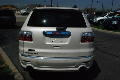 2011 GMC Acadia  Denali