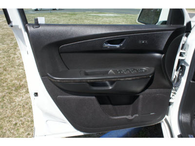 2011 GMC Acadia Denali