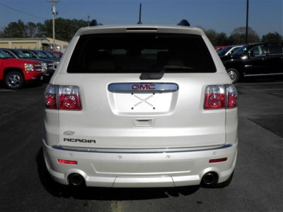 2011 GMC Acadia Denali