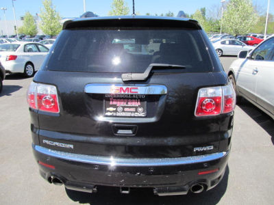 2011 GMC Acadia Denali