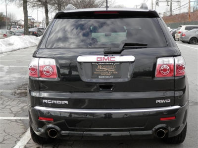 2011 GMC Acadia  Denali