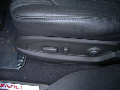 2012 GMC Acadia Denali