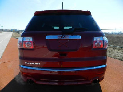 2011 GMC Acadia  Denali