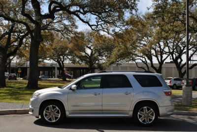 2011 GMC Acadia  Denali