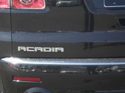 2011 GMC Acadia  Denali