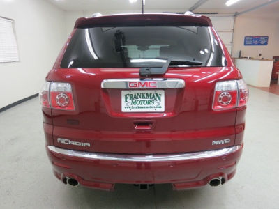 2011 GMC Acadia  Denali