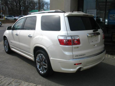 2011 GMC Acadia Denali