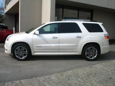 2011 GMC Acadia Denali