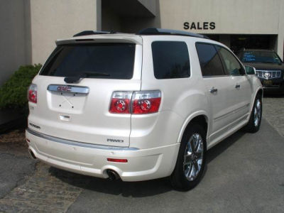 2011 GMC Acadia Denali