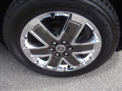 2011 GMC Acadia  Denali