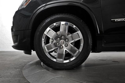 2011 GMC Acadia  Denali